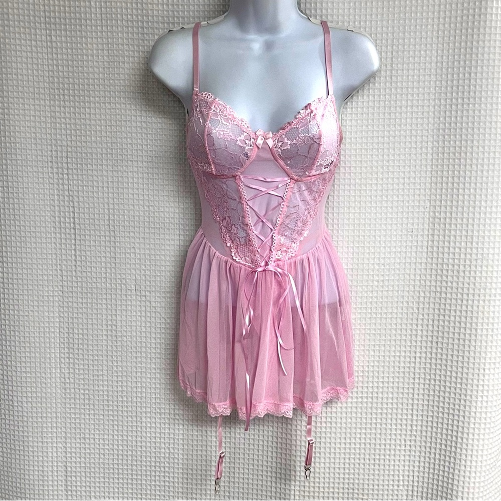 Avid love light pink lace mesh babydoll nightie size medium (NWT)